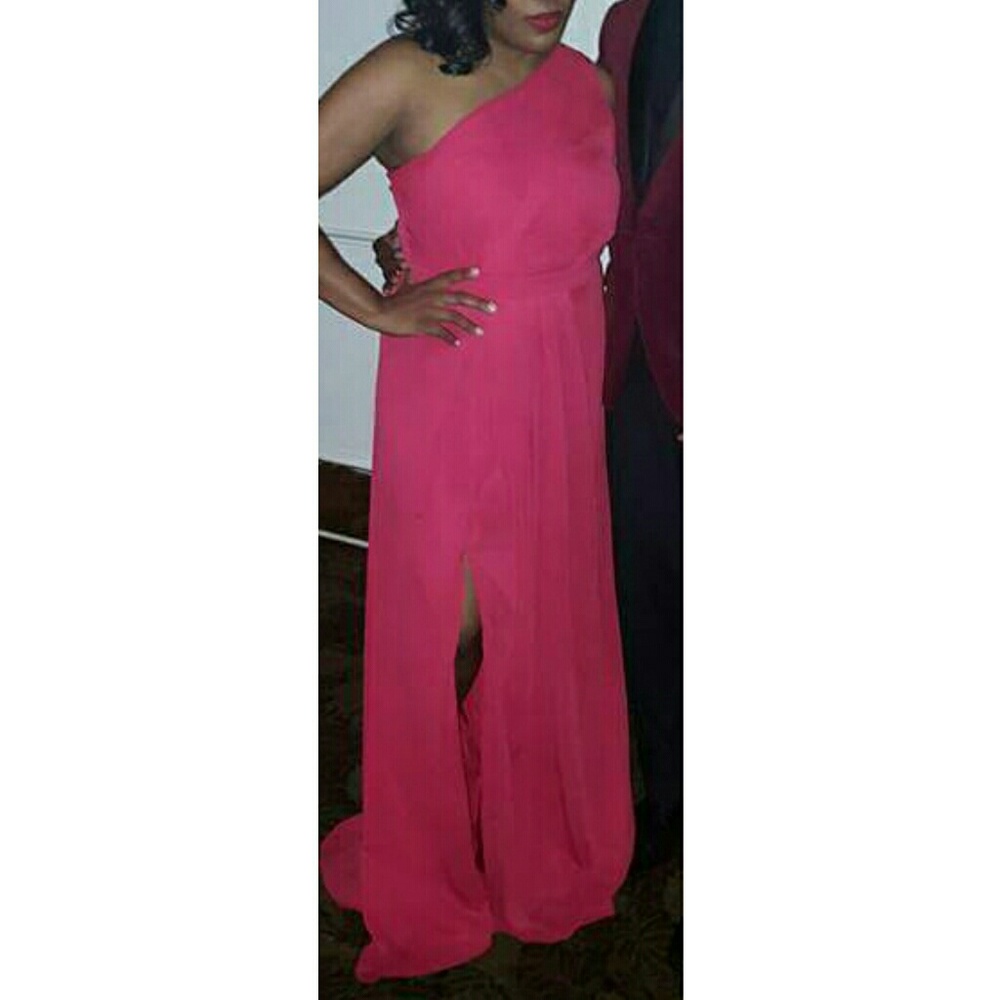 COPY - 💋Cherry red one shoulder chiffon gown - Picture 2 of 5